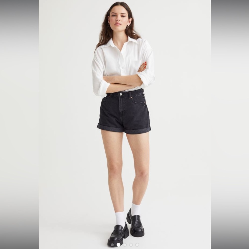 H&M Mom High Waisted Black Denim Shorts. Like new.